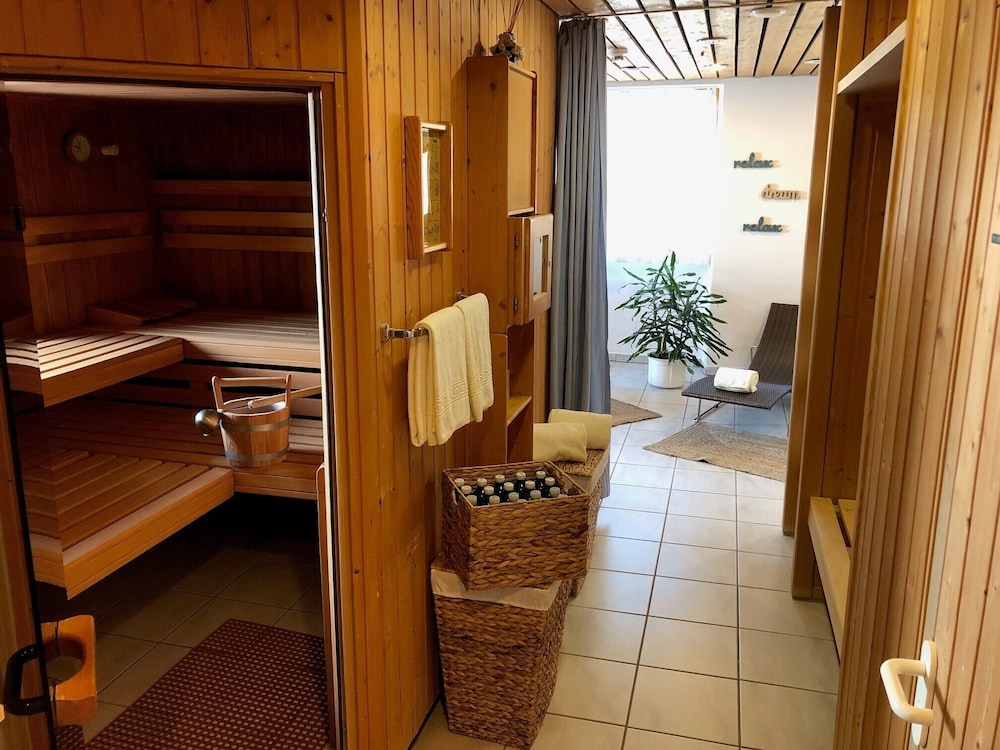 Hotel Schweizerhof Pontresina 41/68