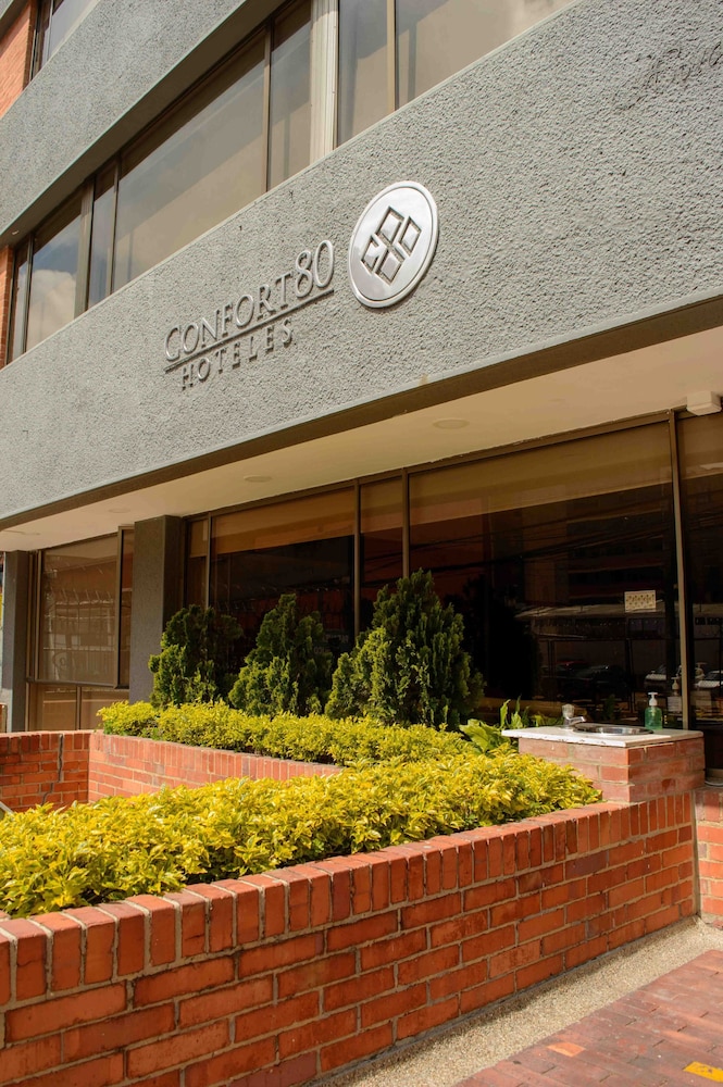 Confort 80 Zona Rosa Hotel 63/70