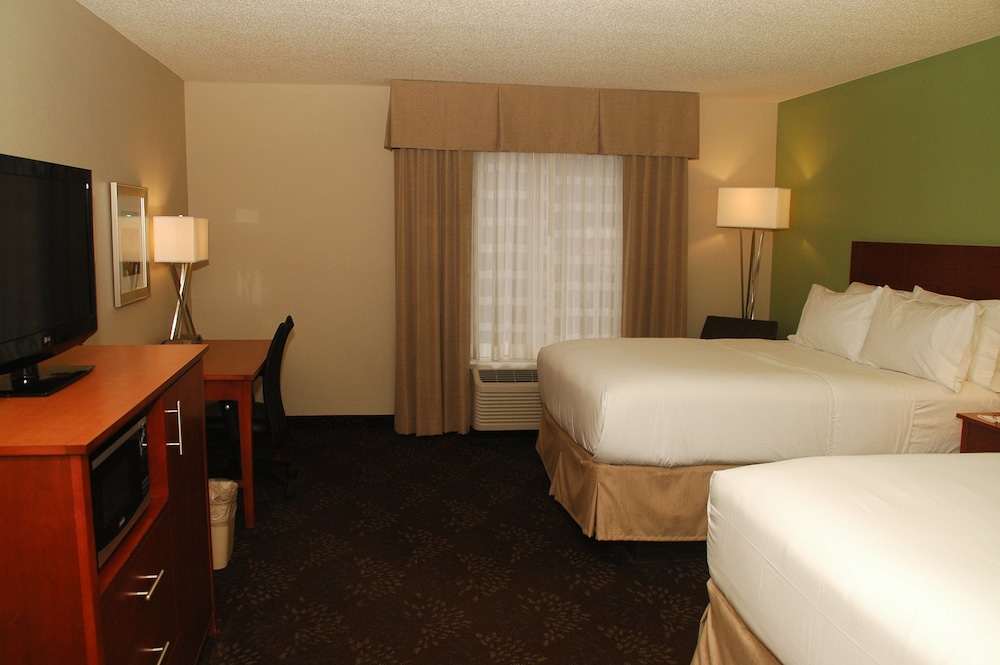 Holiday Inn Express Hotel And Suites Birmingham Irondale East 17/50