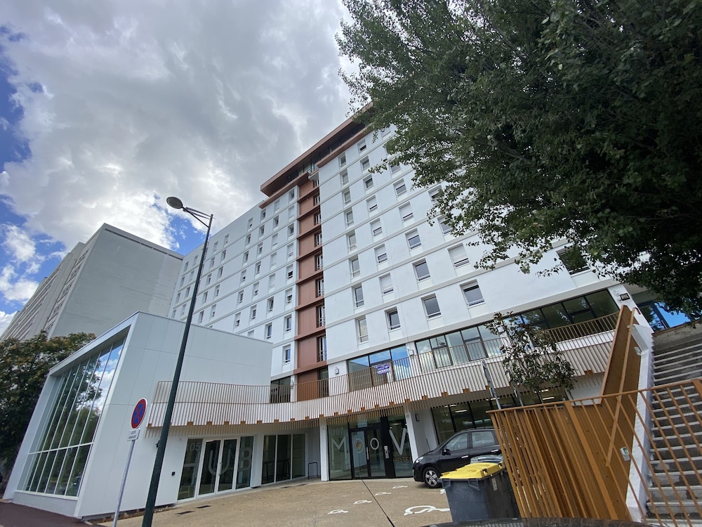 Moov Appart Hotel Clichy 3/42