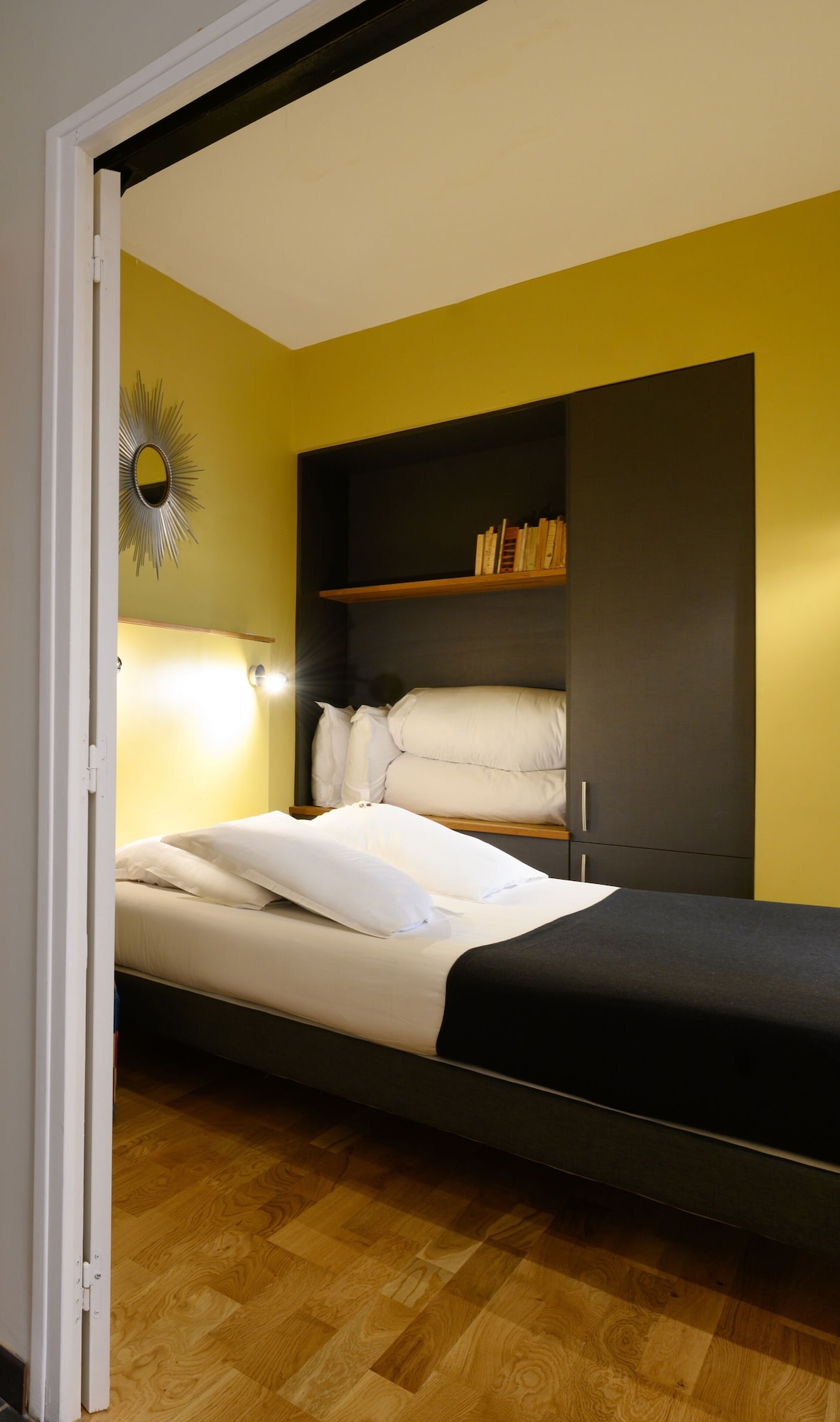 DELUXE, SUITE