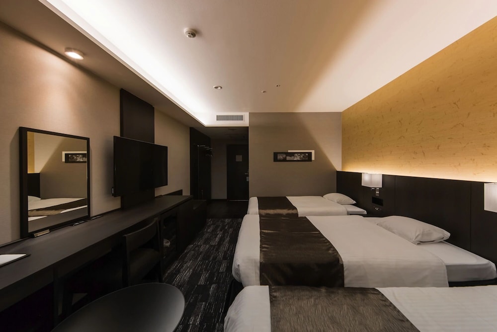 Room, Triple, Twin Beds, Castle View
