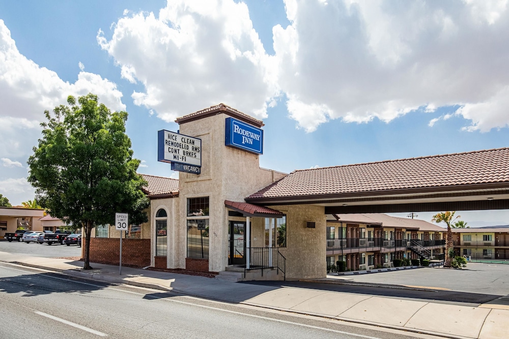Rodeway Inn St George North Near Pioneer Park 1/28
