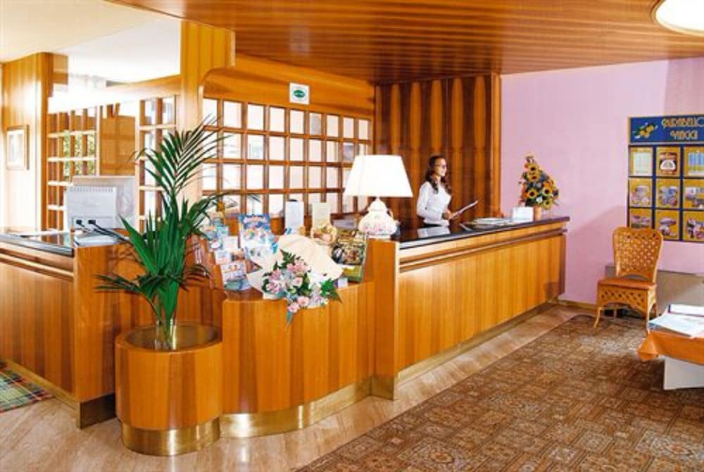 Royal Suite 7/34
