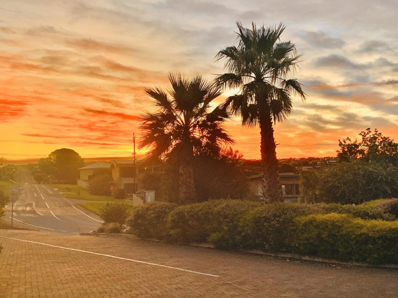 جناح بسرير كوين، The Bluff Resort Apartments 7/7