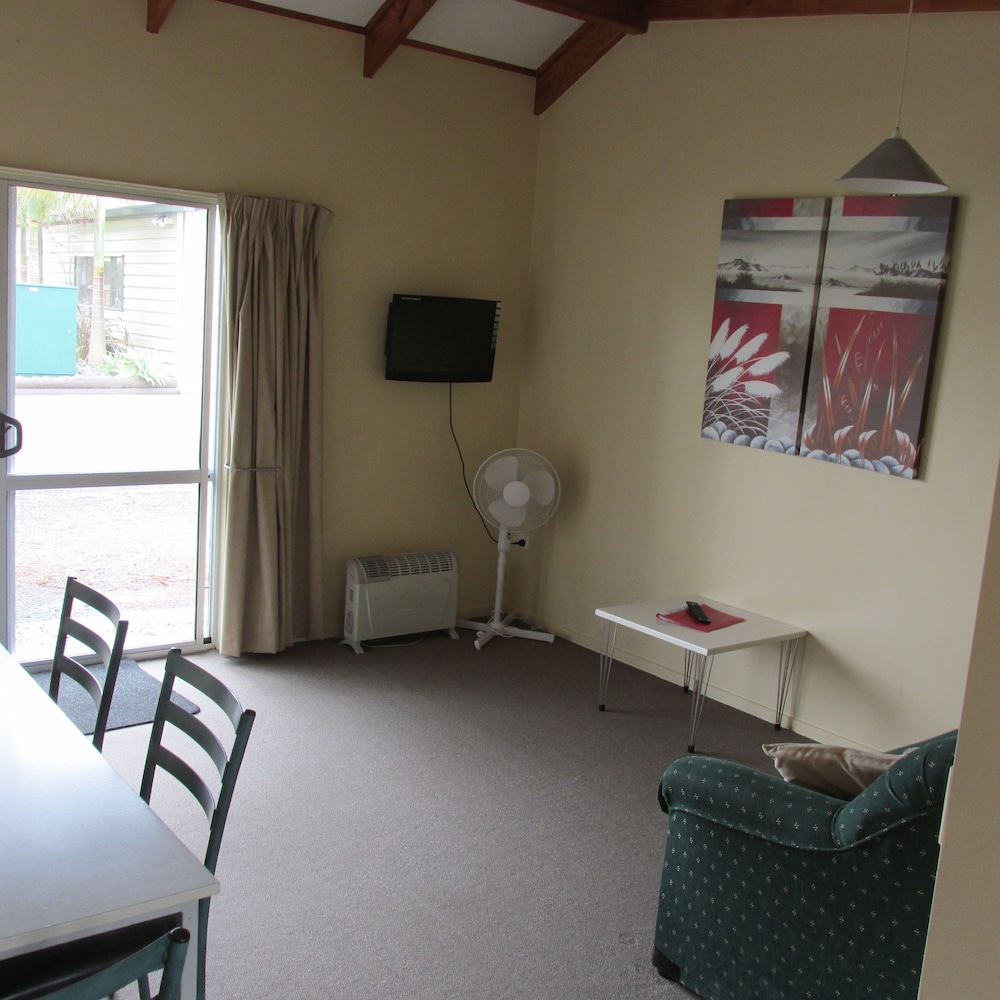 Mercury Bay Holiday Park 43/73