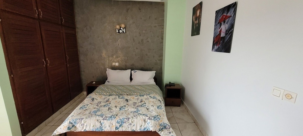 Felydac Hotel 9/24