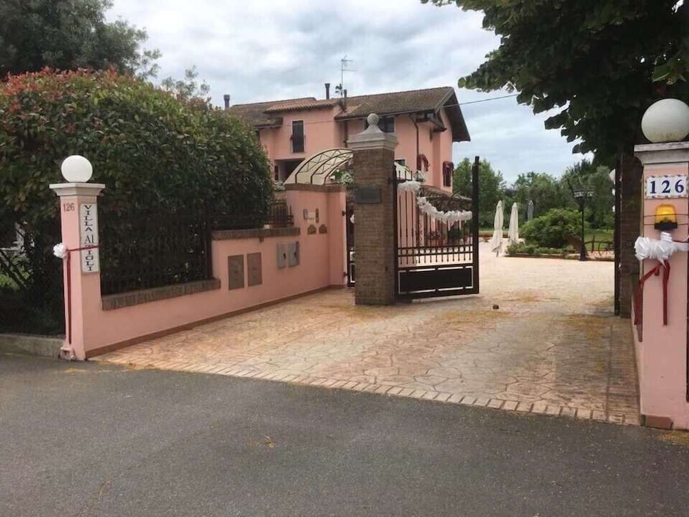 Villa ai Tigli 5/50