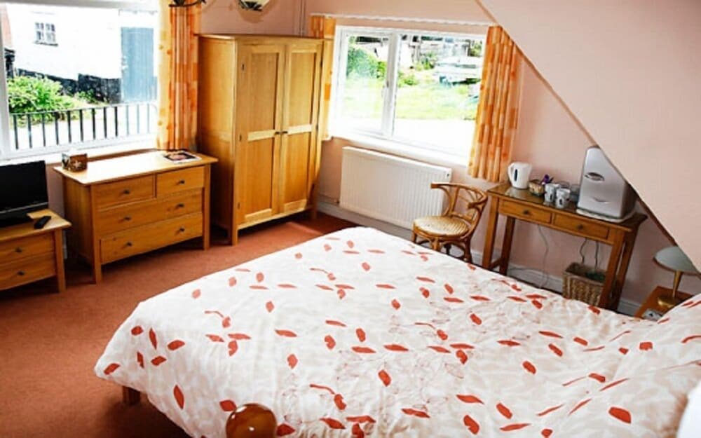 Hillbrow Farm B&B 5/11