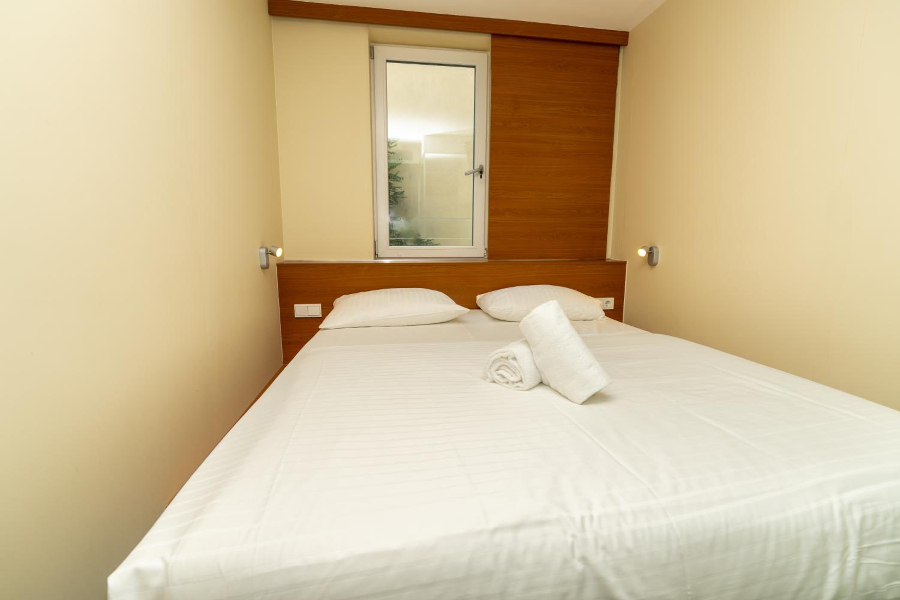 Hotel Dusseldorfer Hof 23/48