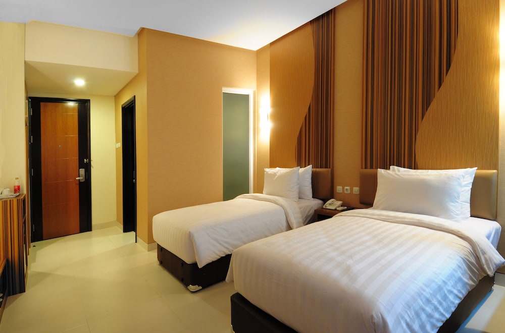 Smart, Twin Beds
