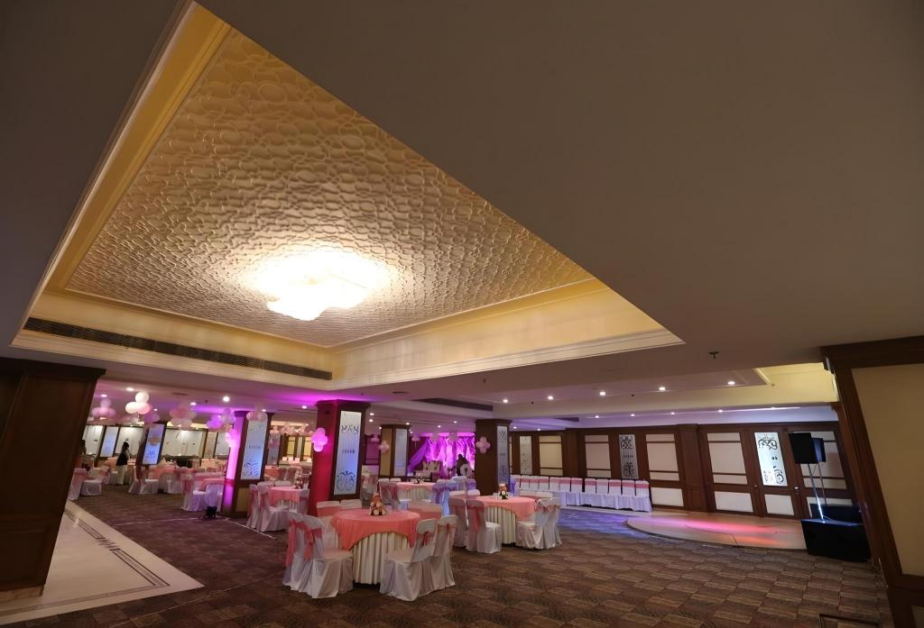 Eqbal Inn 16/16