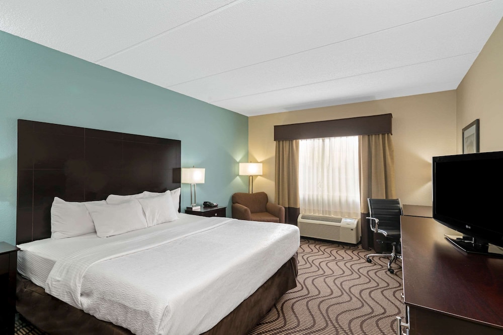 La Quinta Inn & Suites by Wyndham Knoxville Airport 18/47