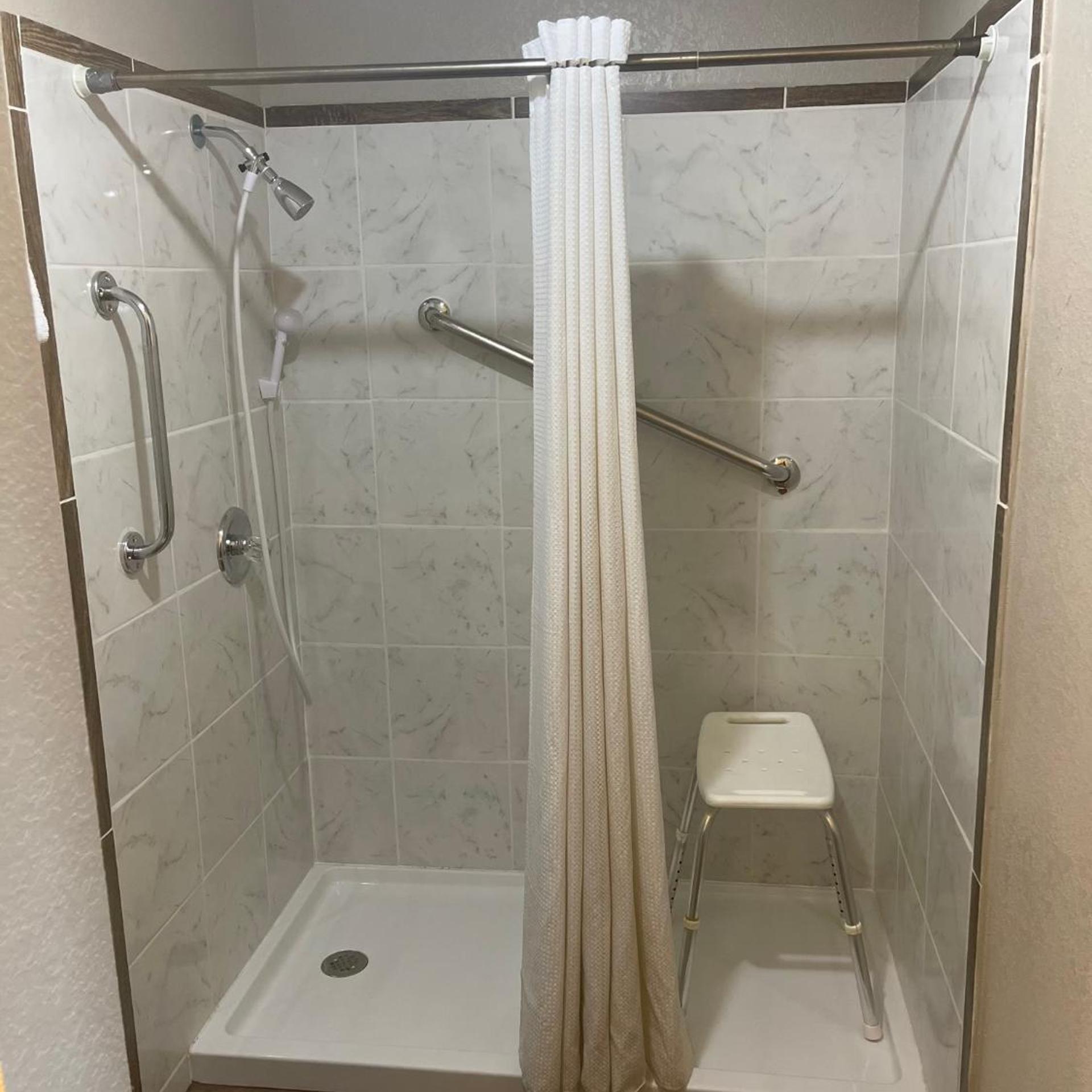Linder Motor Lodge 17/21