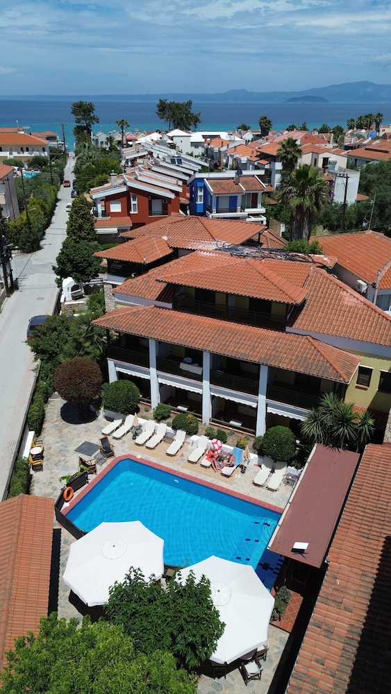 Ammon Garden Hotel 30/35