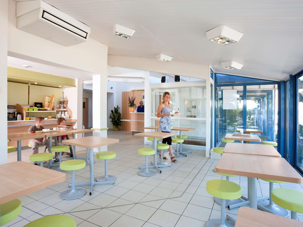 Ibis Budget Lyon L Isle D Abeau 51/62