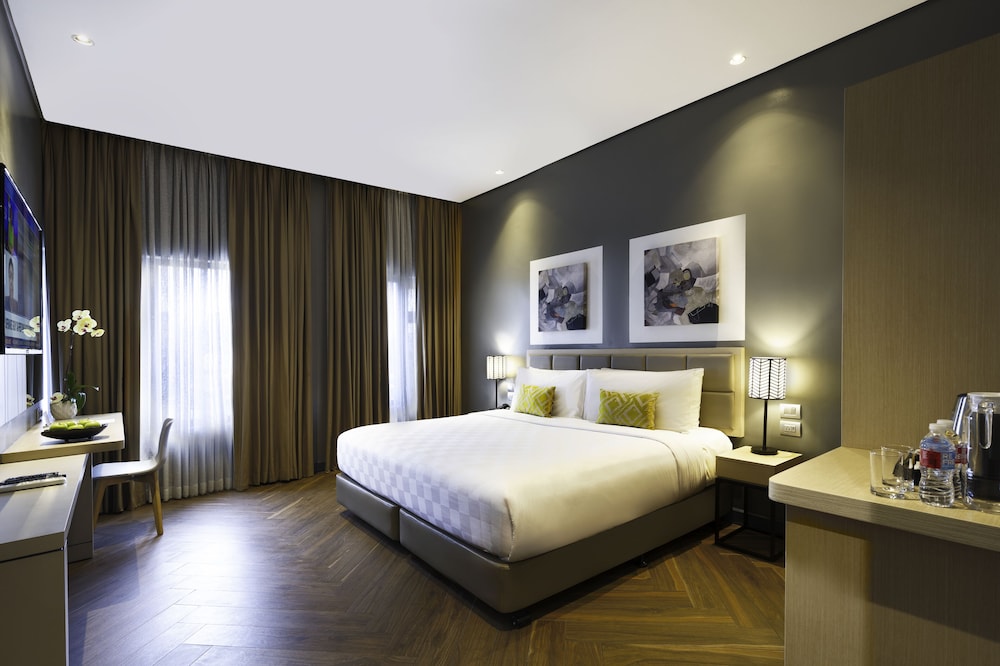 Summit Hotel Greenhills 22/61