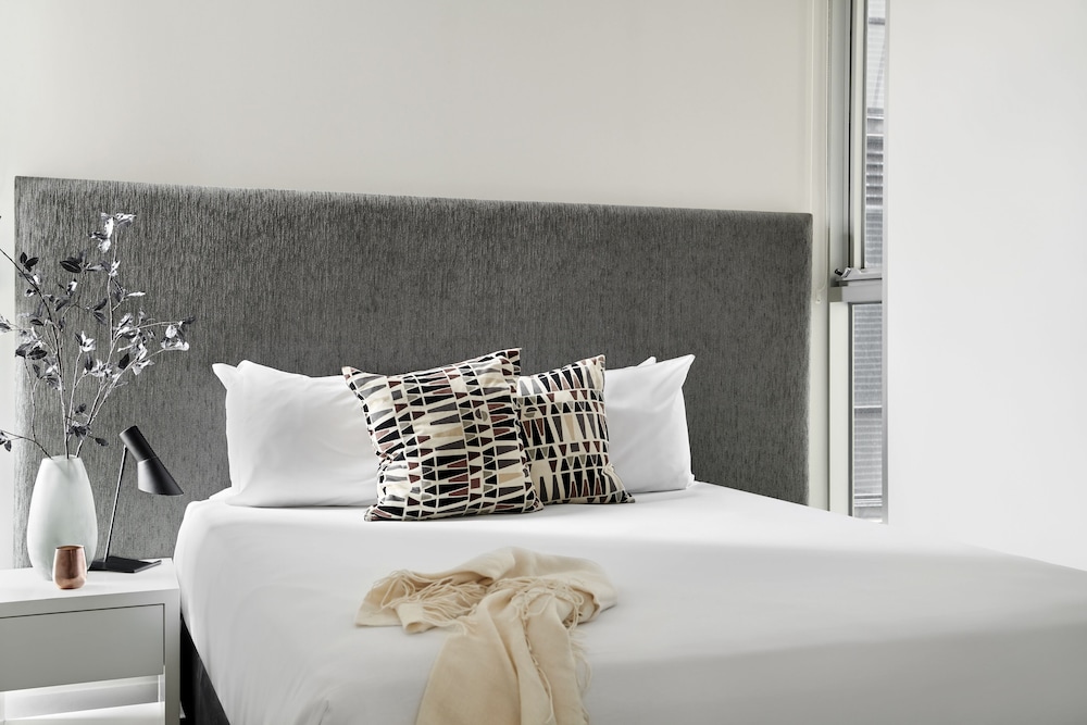 PUNTHILL SOUTH YARRA GRAND 46/61