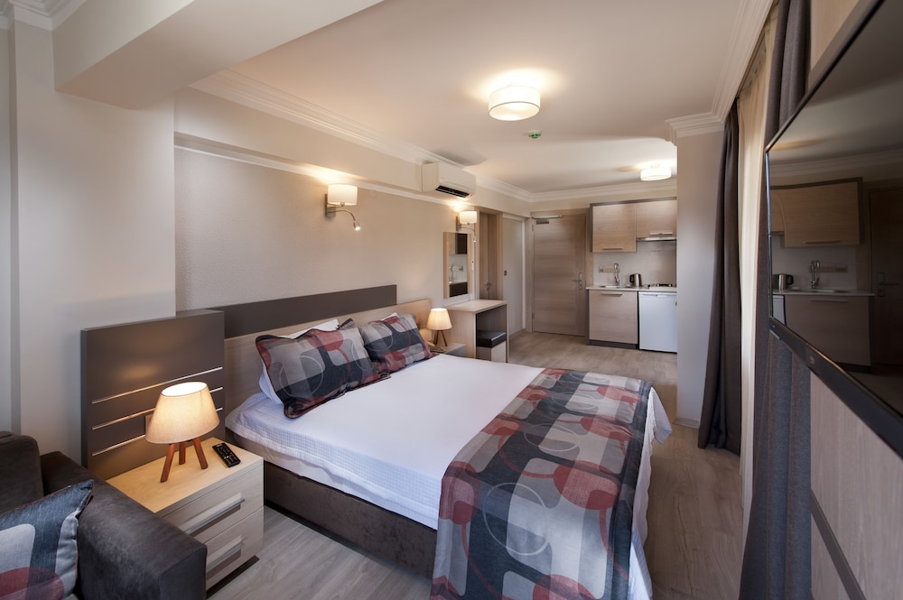Atrium Apart Hotel 8/22