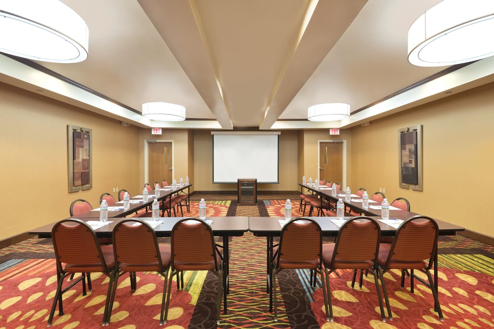 Holiday Inn Express Hotel And Suites Little Rock West 45/49