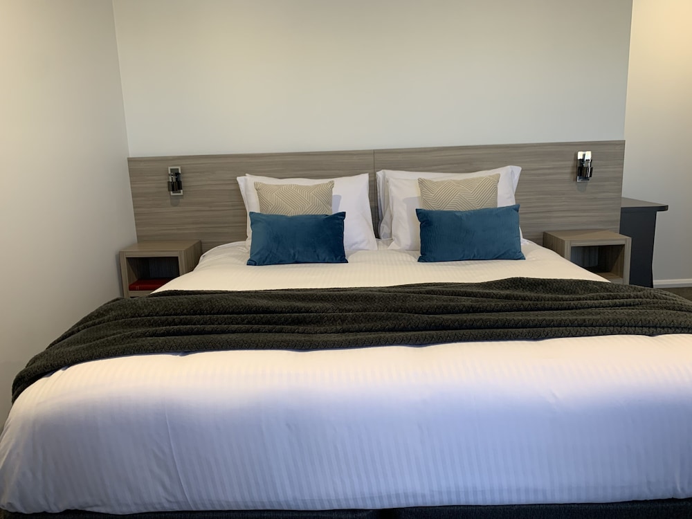 JERVIS BAY MOTEL 23/71