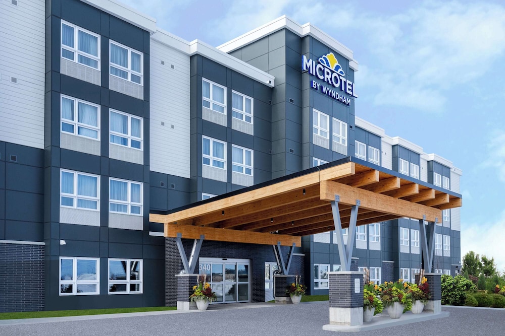 Microtel Inn & Suites by Wyndham Kanata Ottawa West 44/50