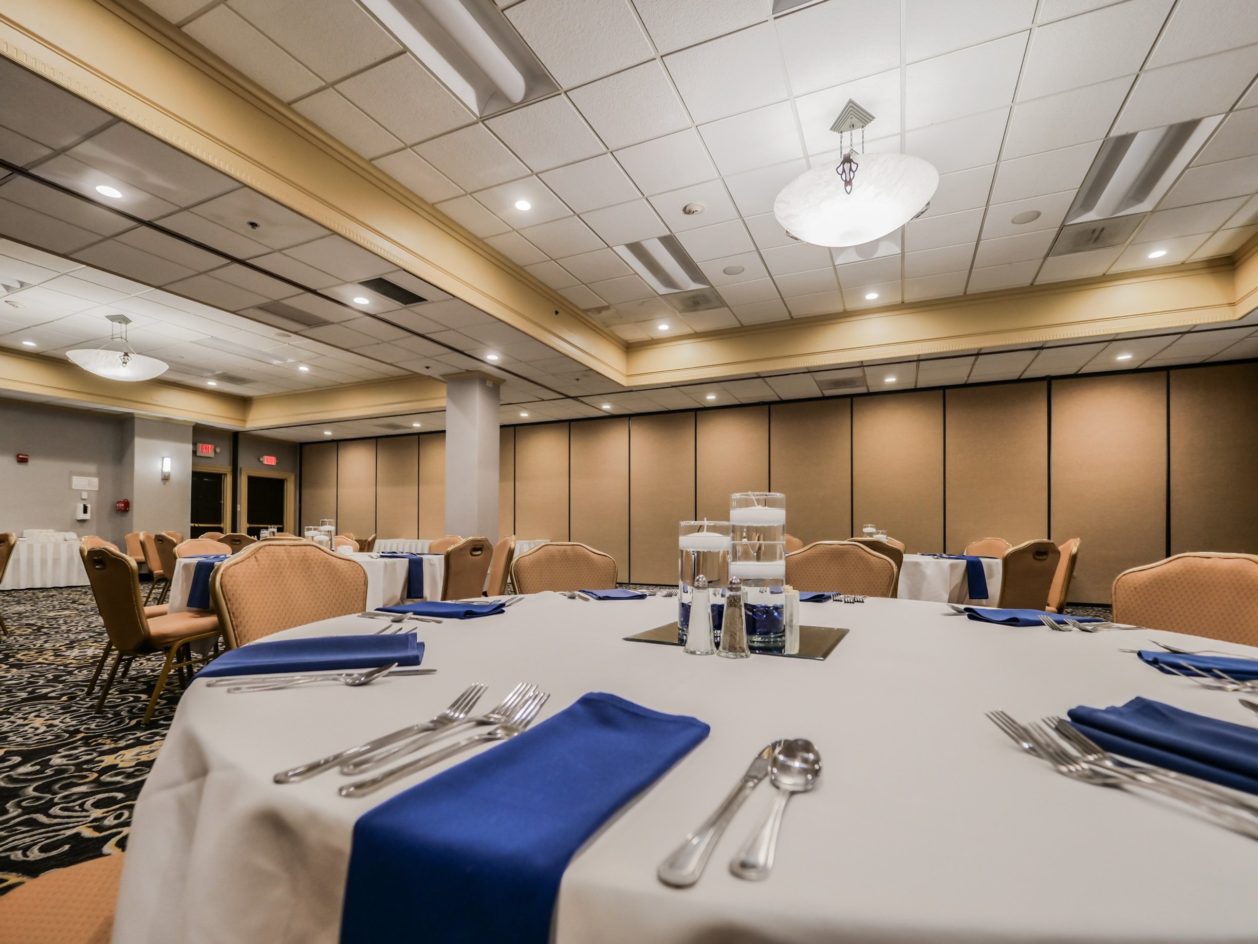 Crowne Plaza Cleveland Airport 56/60