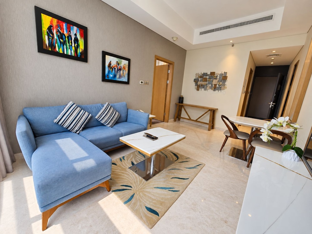 Canal Central Hotel Business Bay 26/46