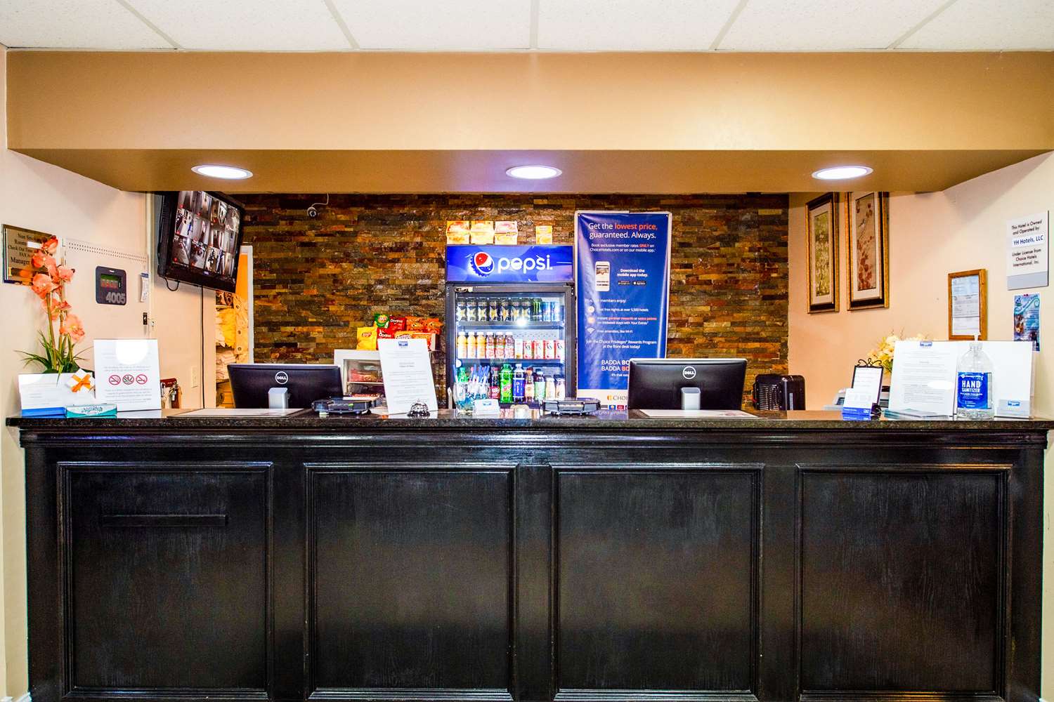 Rodeway Inn Central Colorado Springs, CO 2/51