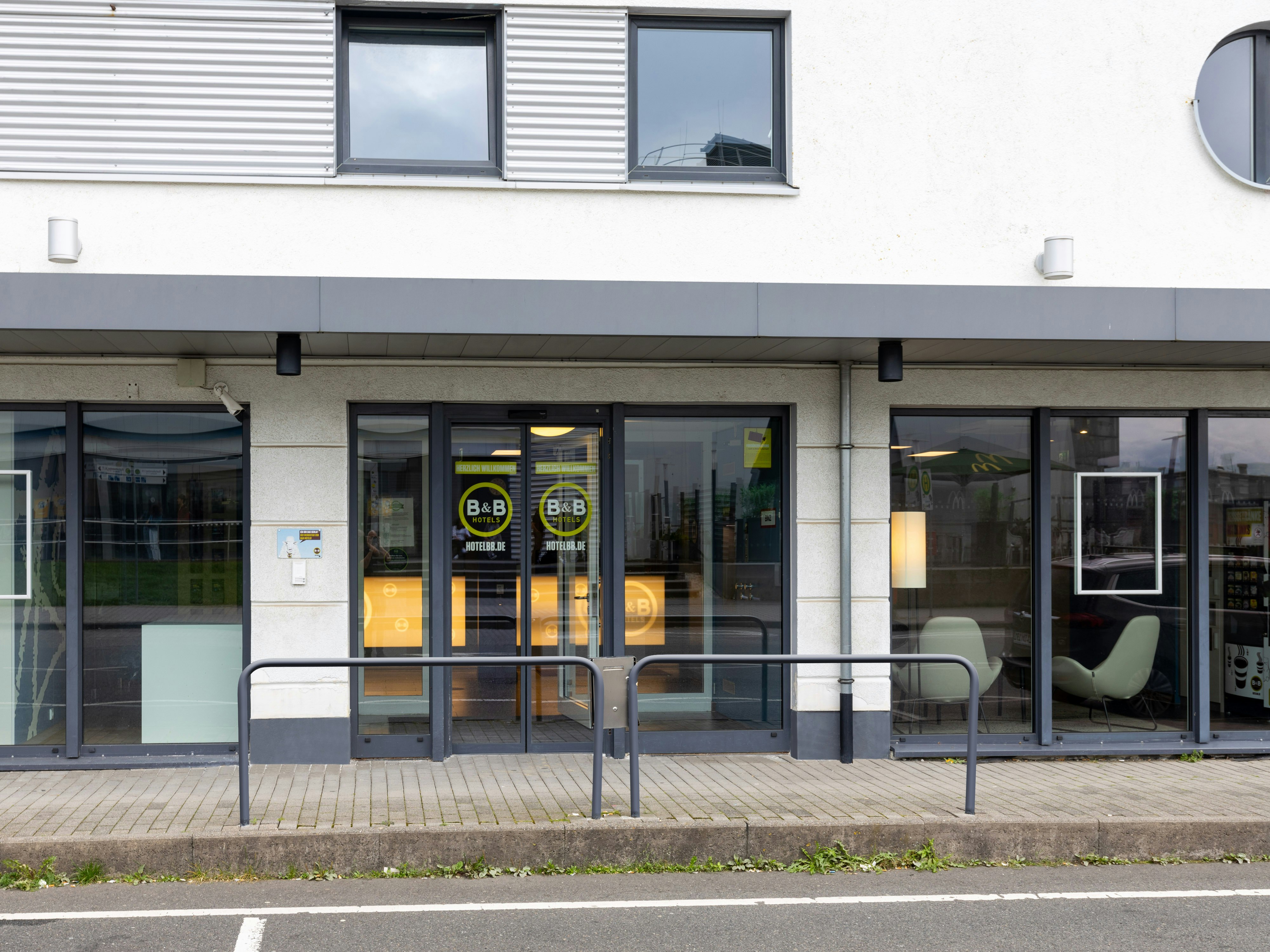 B&B Hotel Frankfurt-Hahn Airport 1/27
