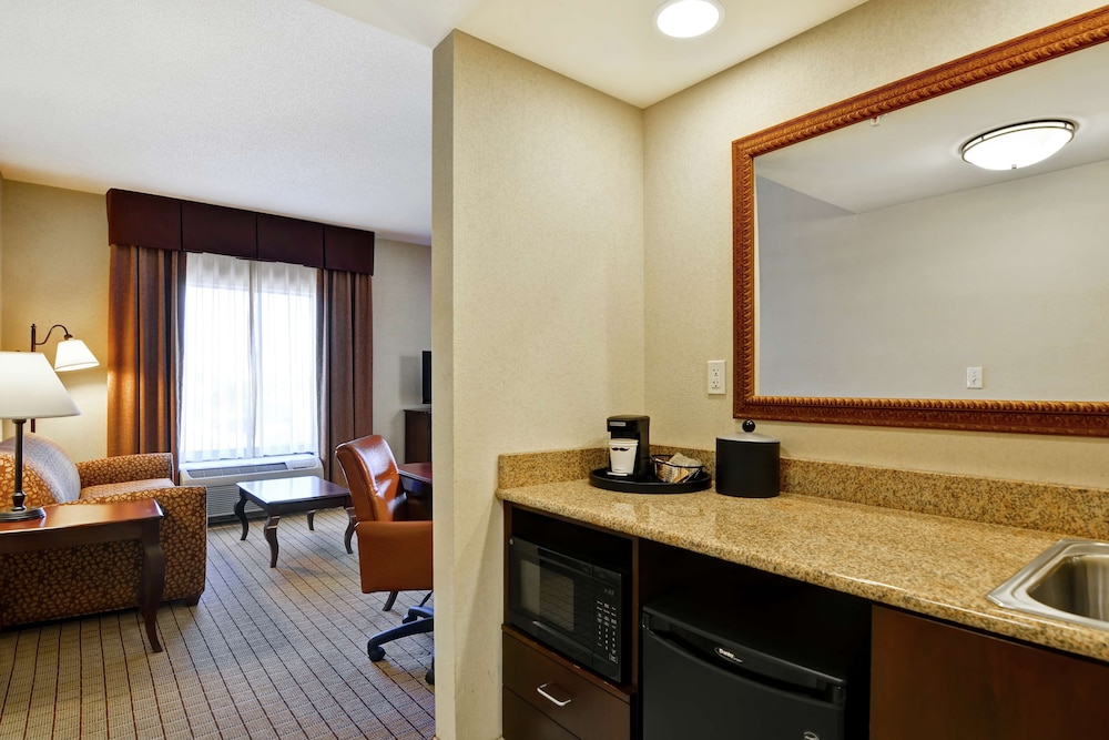 Hampton Inn & Suites Peoria At Grand Prairie Il 26/61