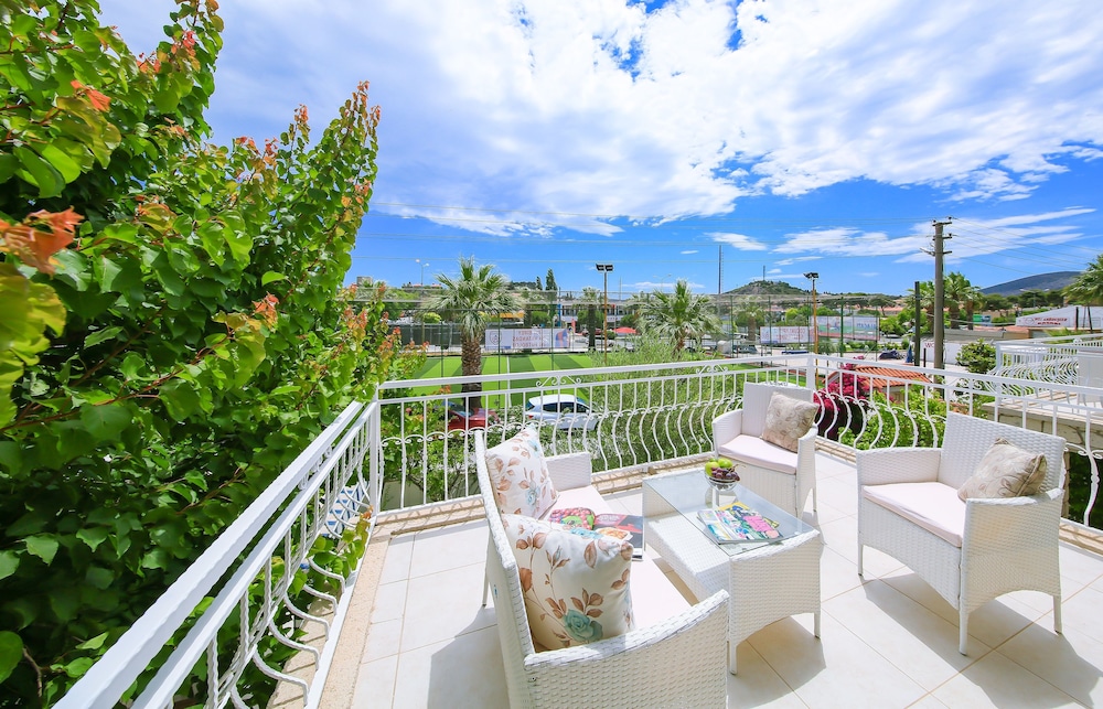 Alacati Sorf Hotel 35/41