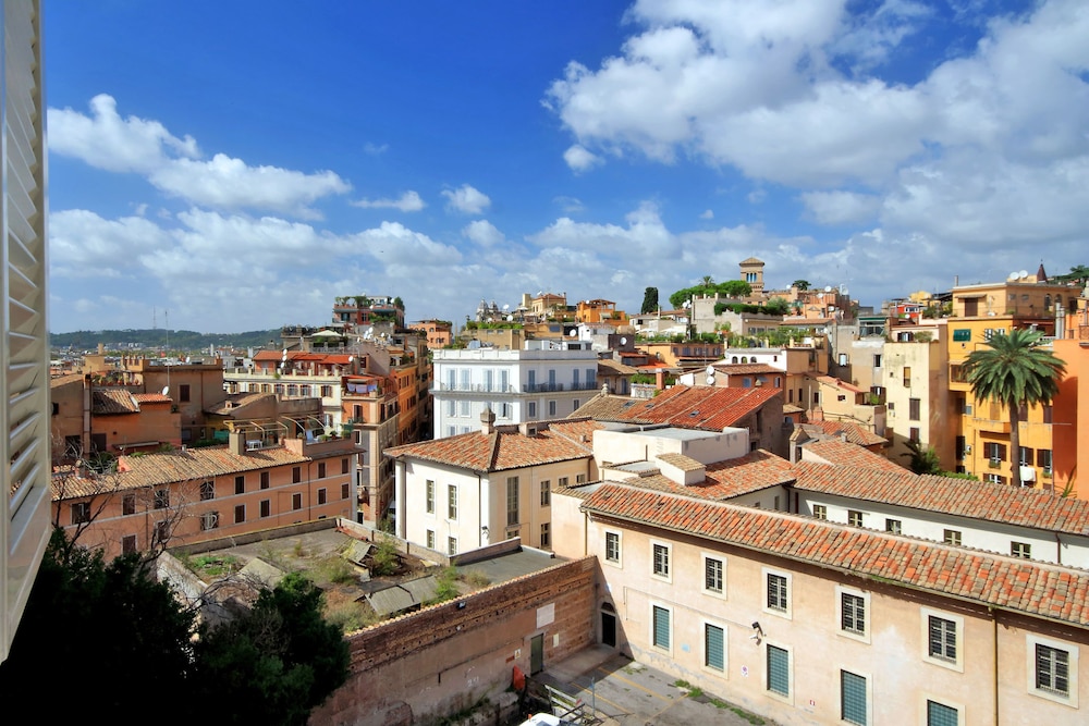 Crispi Luxury Apartments - My Extra Home 22/30