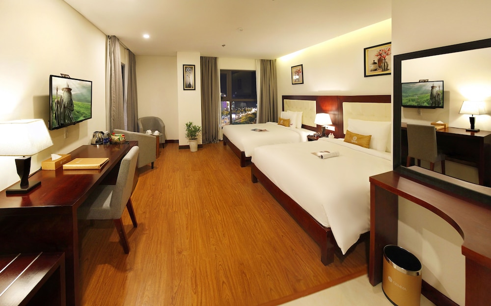 Gemma Hotel 33/63