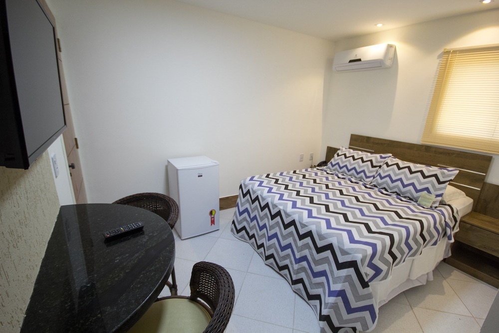 Croa Mares Hotel 15/60