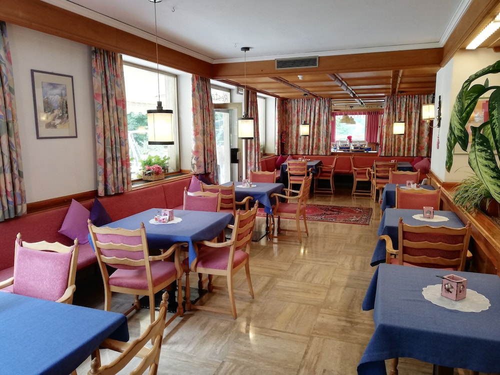 Hotel Rodes 55/68
