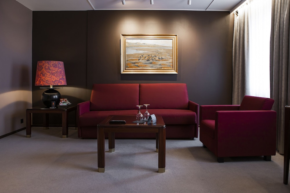 Hotel Holt - The Art Hotel 24/38