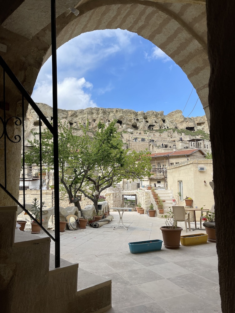 Dede Hostel Pansiyon 17/25