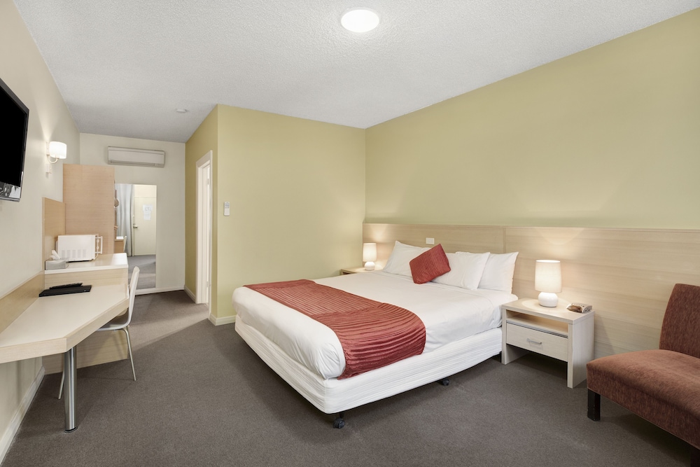 ADELAIDE ROAD MOTOR LODGE 21/49