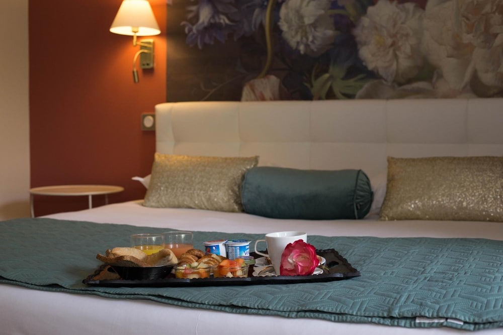 Hotel Les Jardins de La Madrague 39/65