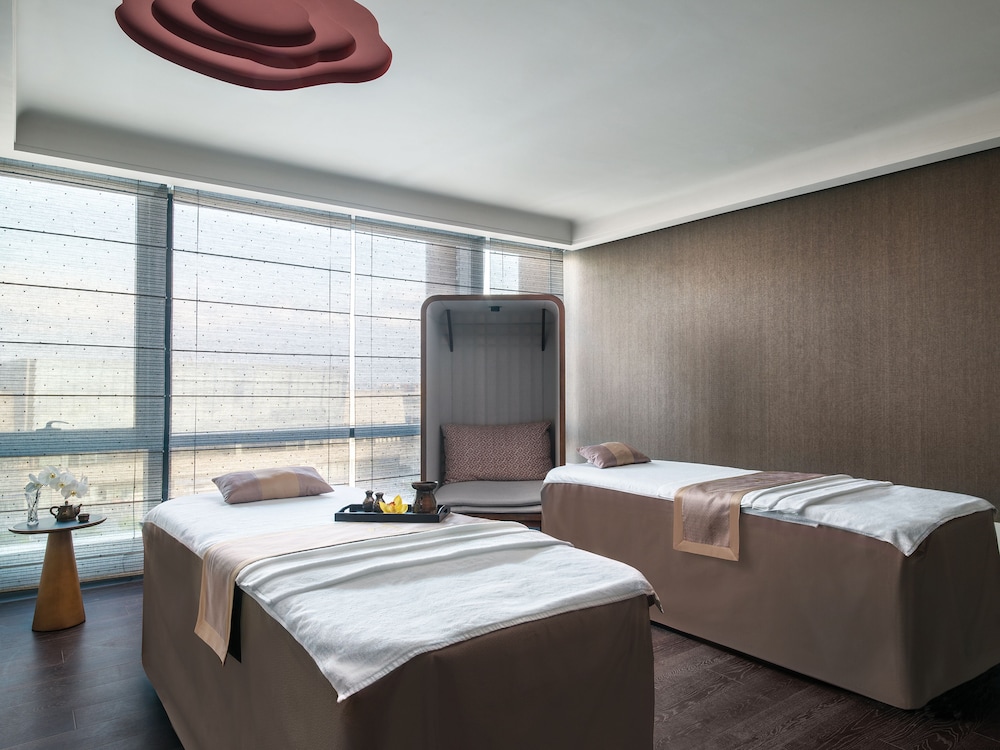 CORDIS SHANGHAI HONGQIAO 19/50
