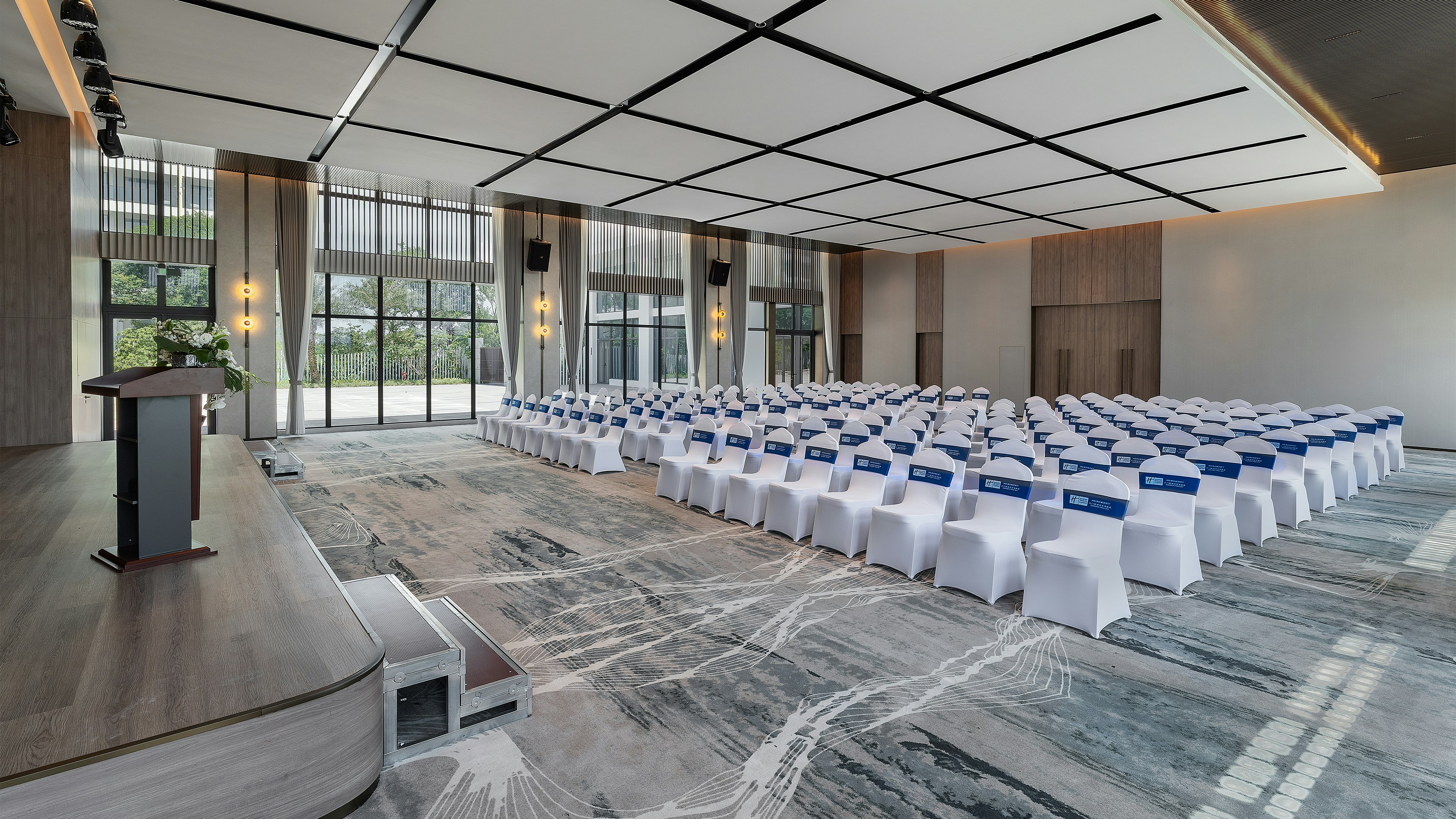 Holiday Inn Express JIANGMEN YINHU BAY 41/50