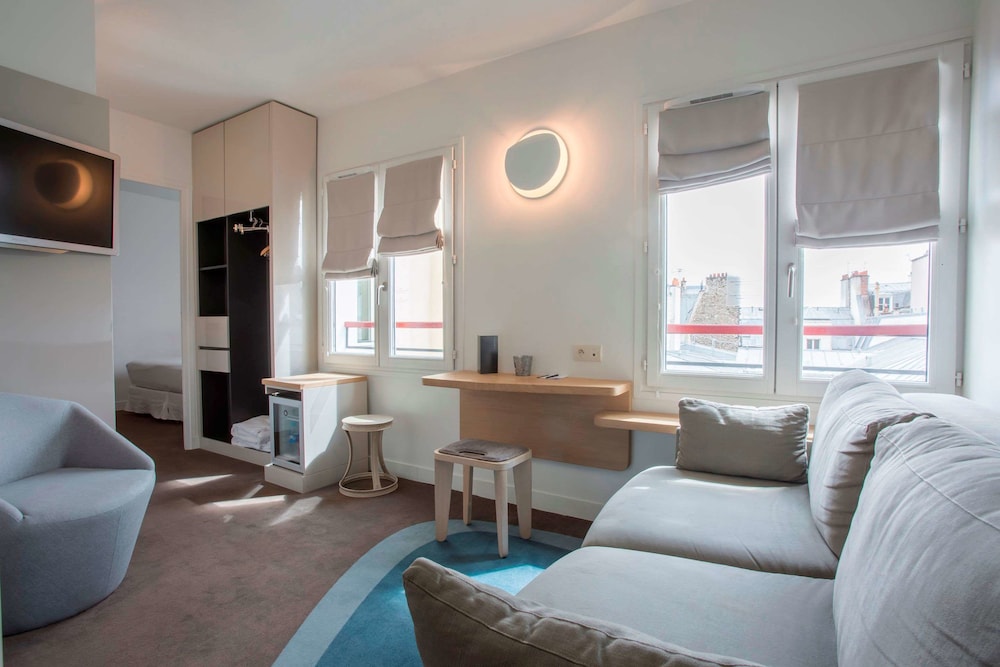 Maison Bram Paris Gare de l'Est, Tapestry Collection Hilton 25/46