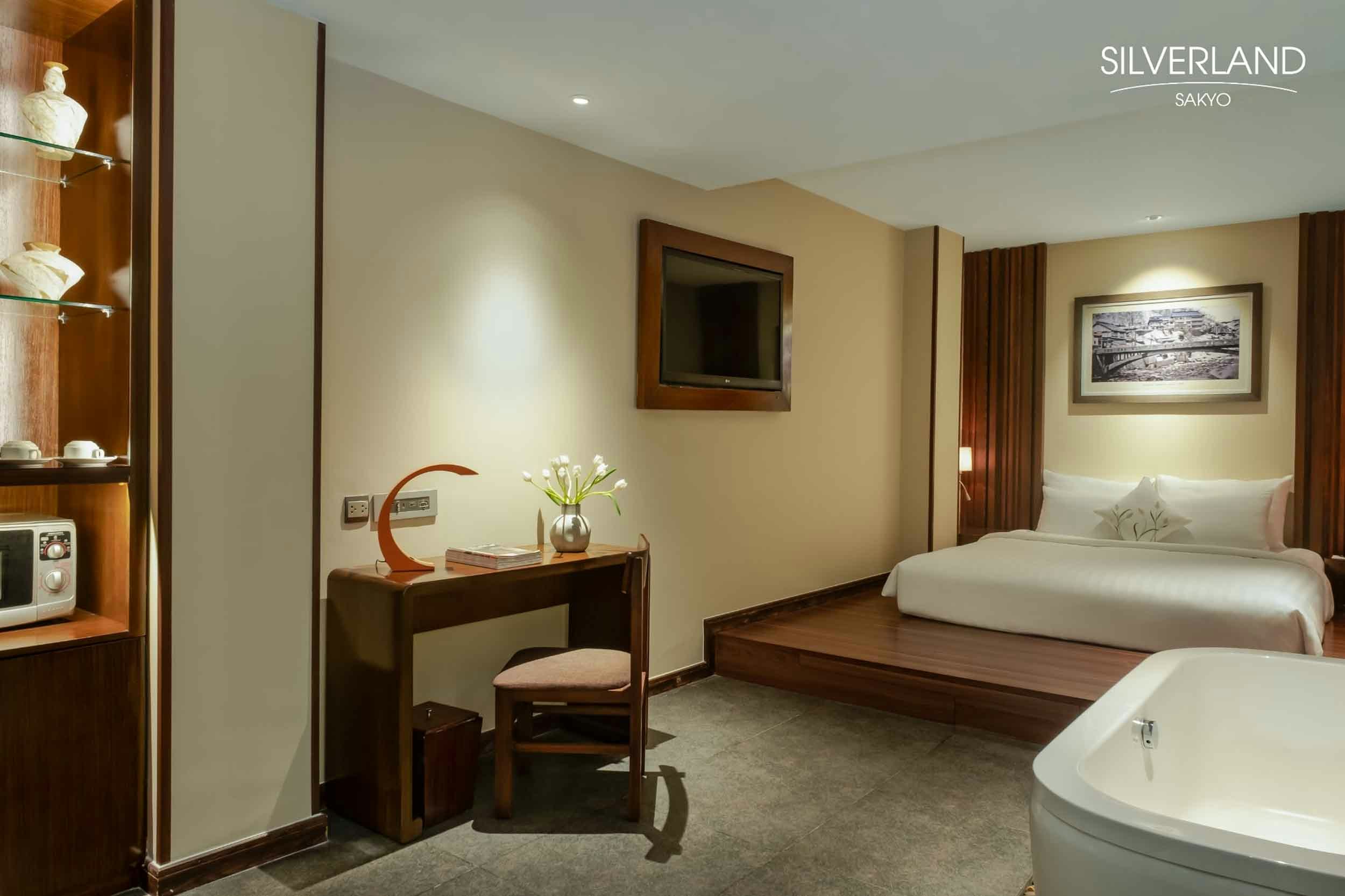 Silverland Sakyo Hotel 50/82