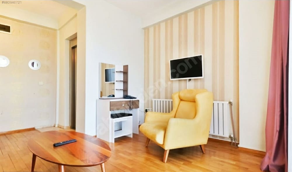 Omar Sultan Suites 19/33