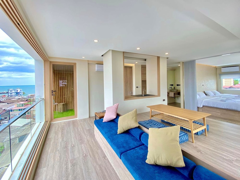 Hub Hua Hin 57 Hotel 61/72
