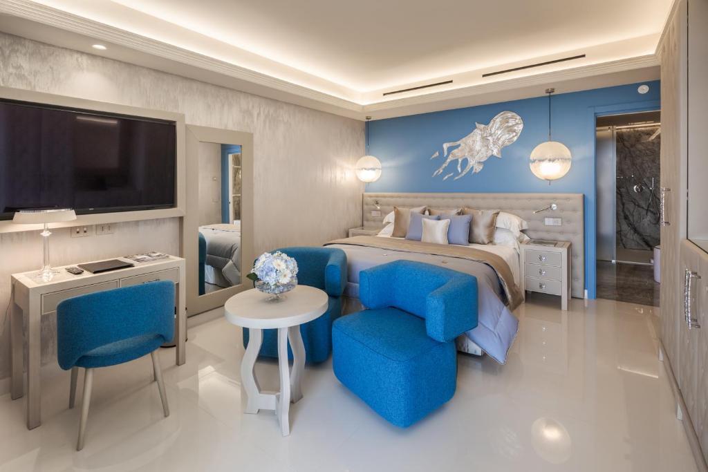Cala, Beach, Superior, Pinewood Side