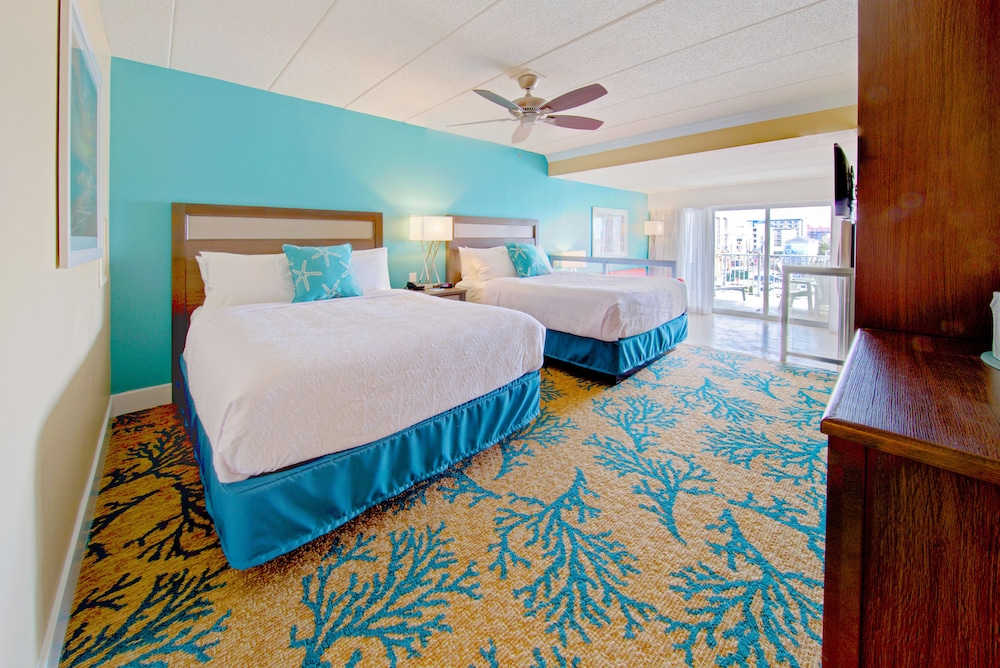 CABANA, SUITE