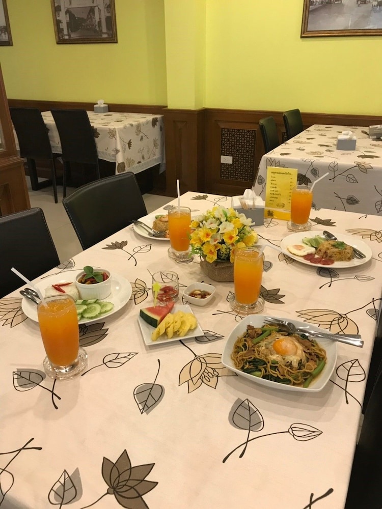 Phuket Chinoinn Hotel 59/65