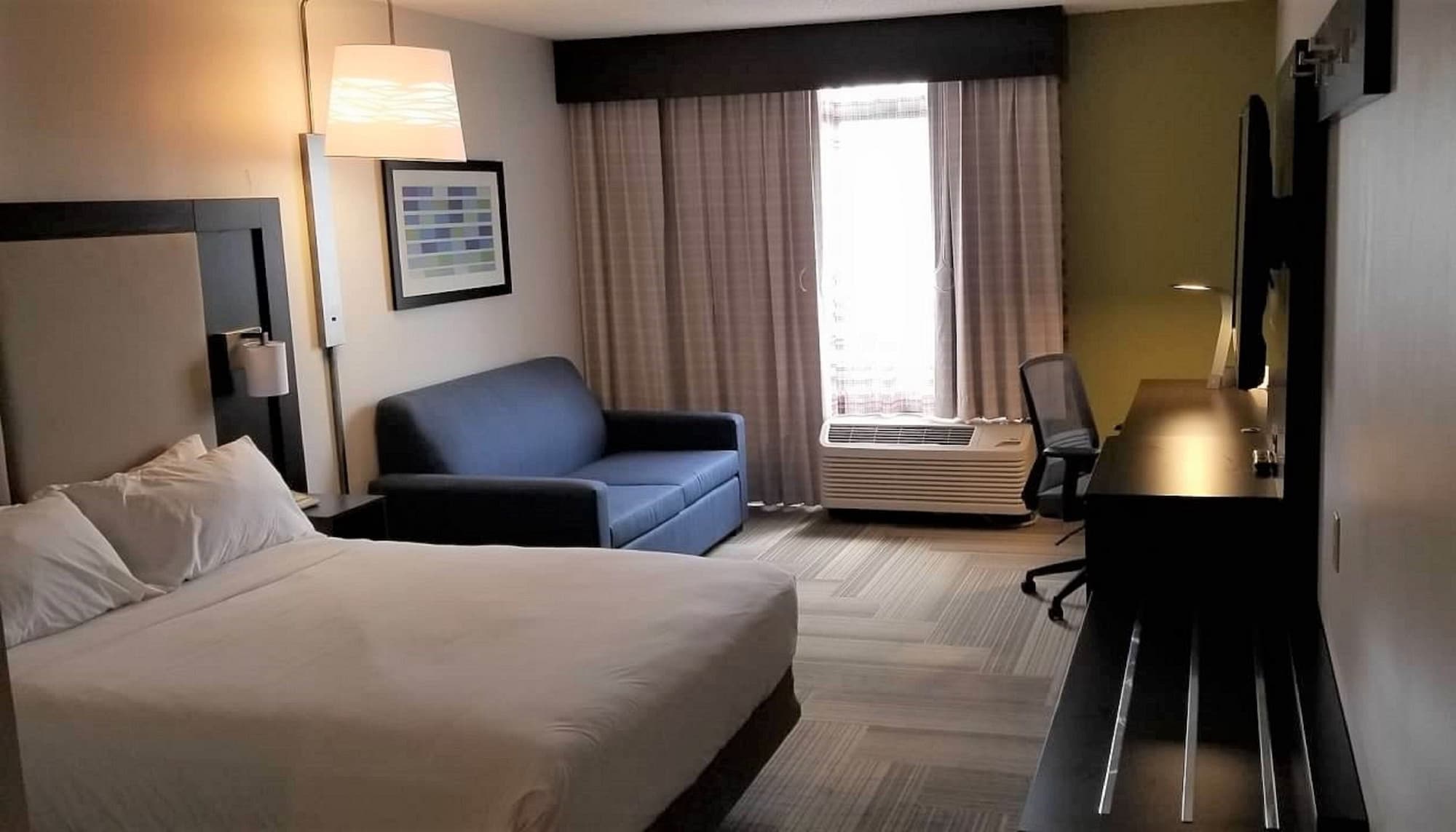 غرفة قياسية بسرير كوين بحوض استحمام لذوي الإعاقة، Holiday Inn Express Philadelphia Ne - Bensalem 2/7